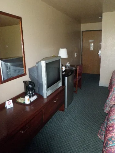 Home Place Inn – Double Room without Kitchenette — photo 7
