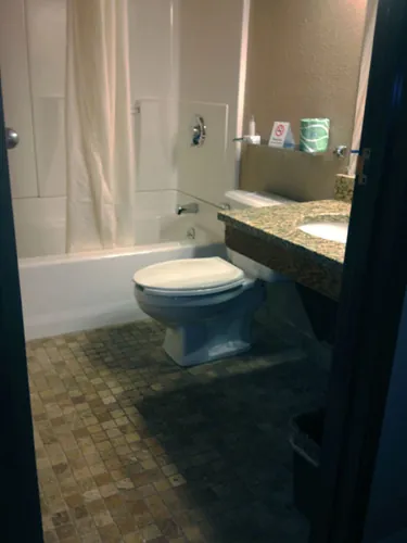 Home Place Inn – Double Room without Kitchenette — photo 9
