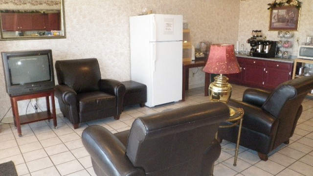 Lobby (view from front desk) Lobby (view from front desk)